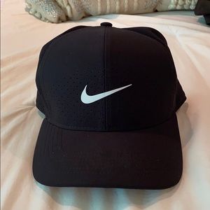 Men’s Nike black hat. New condition. Never worn.